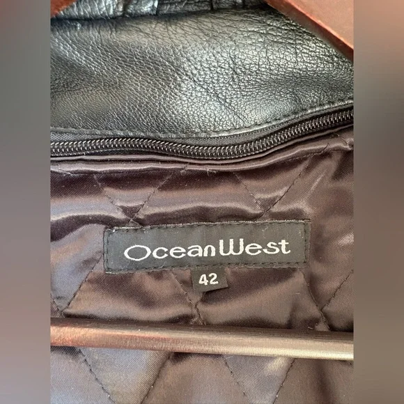 Vintage Ocean West Men's Black Leather Jacket - Picture 8 of 12